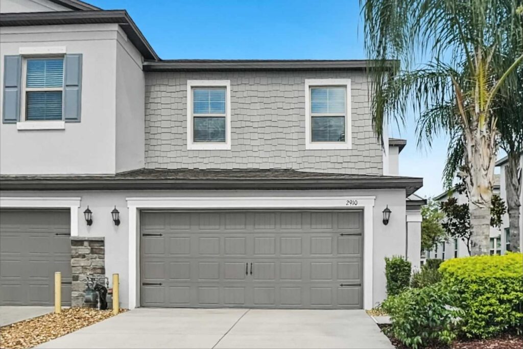 2910 Yellowhammer Wy