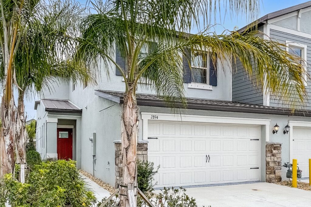 2894 Coach Manors Wy