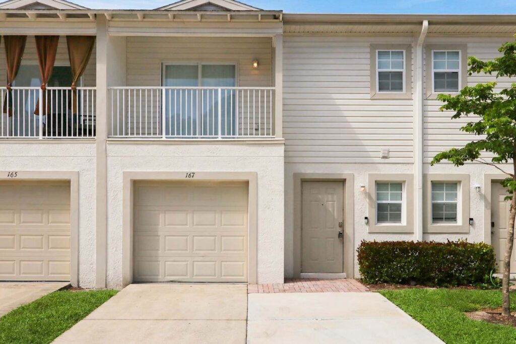 167 Carol Susan Ln