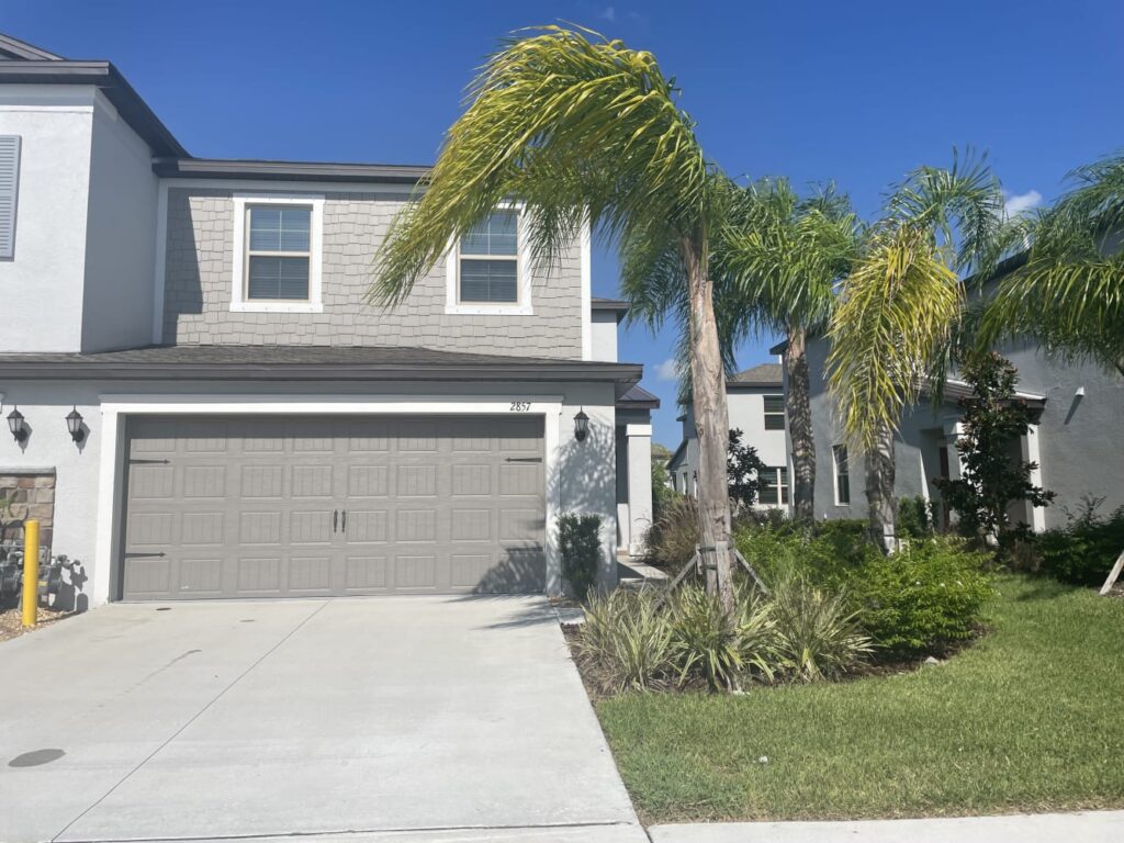 2857 Coach Manors Wy