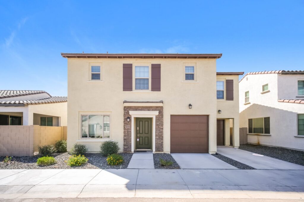5050 N 189th Drive