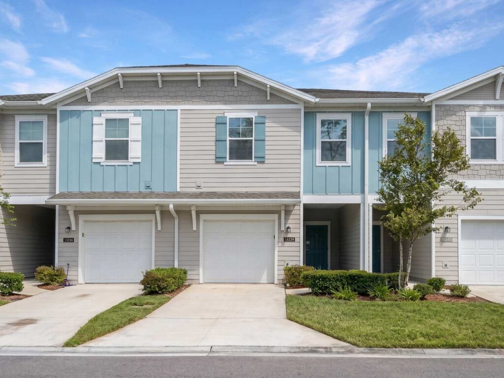 13238 Shore Grass Dr