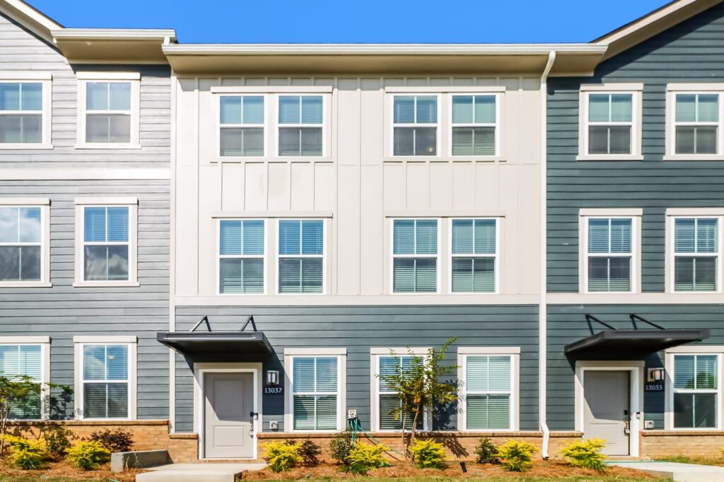 13037 Western Ln