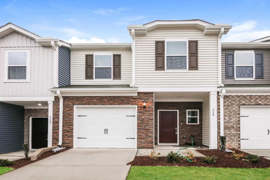 958 Greenville Way