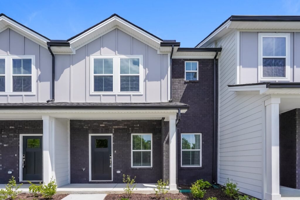 104 Maybrook Dr 3