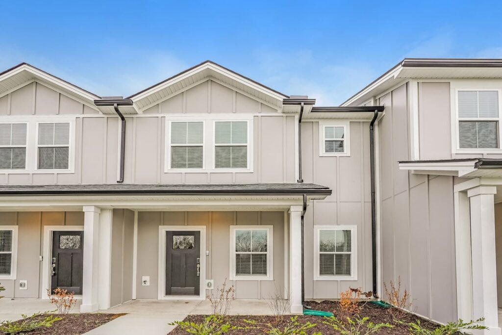 114 Maybrook Dr