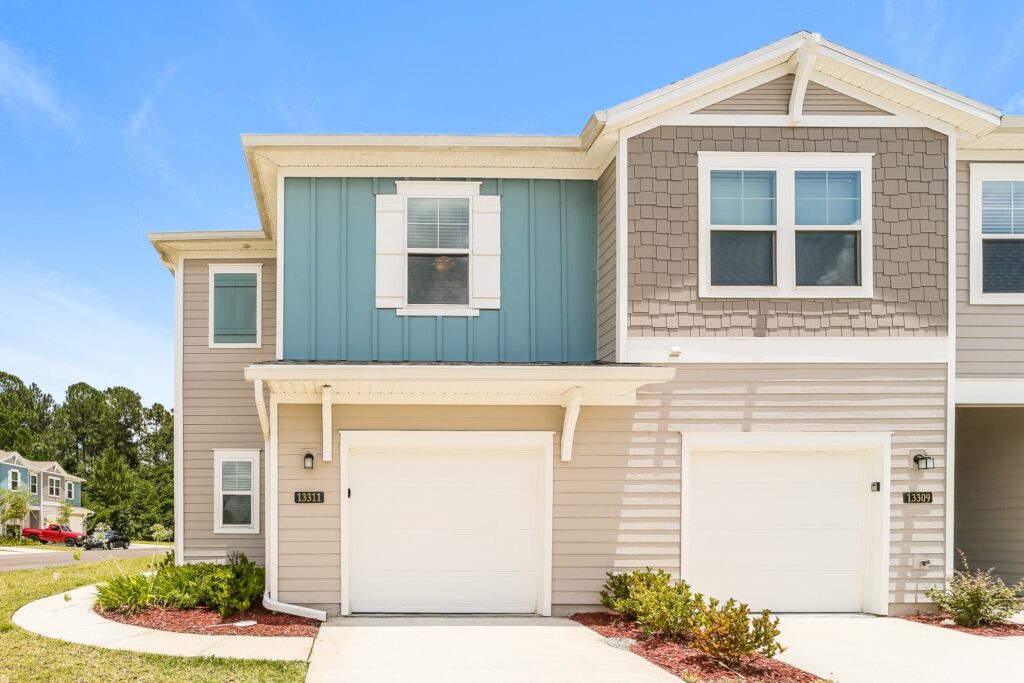 13311 Shore Grass Dr