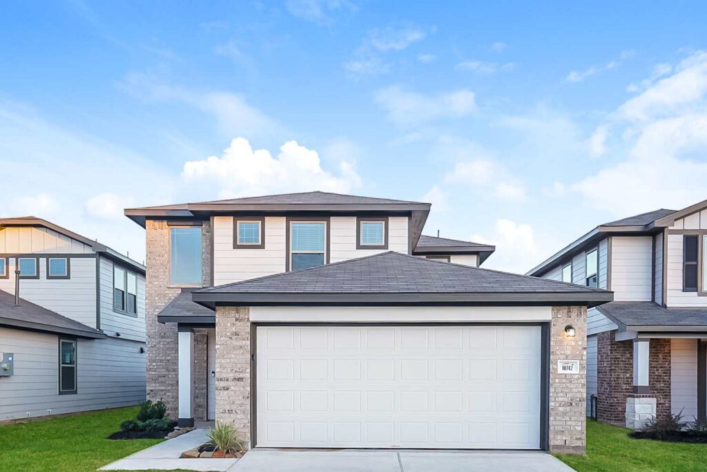 10742 Sunlit St
